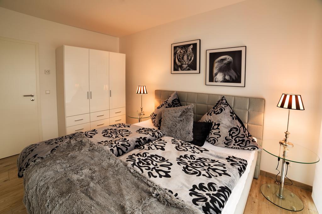 Charming Apartments Am See Bad Saarow Room photo